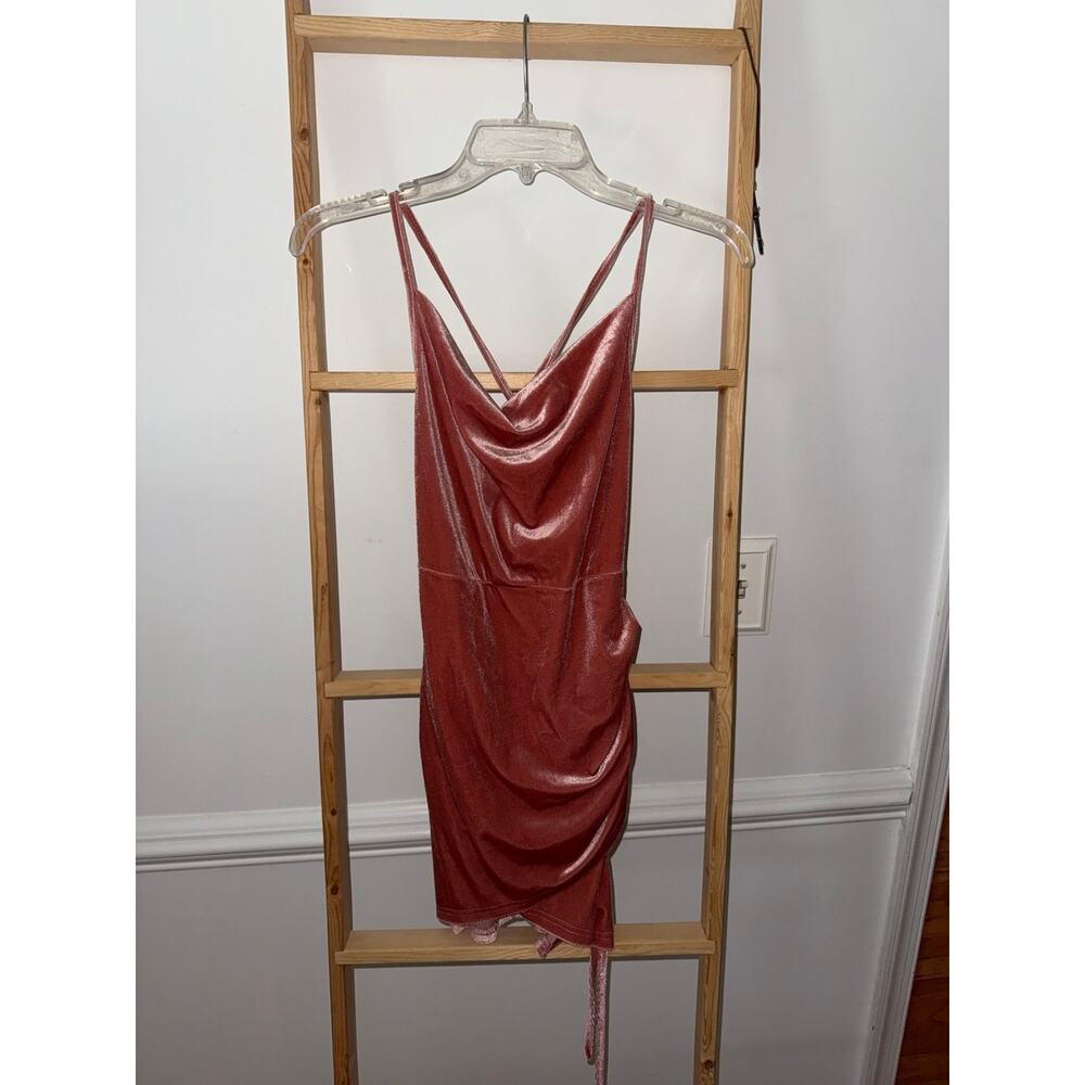 Dress - Picture 2 of 4